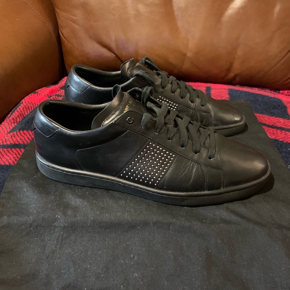 Saint Laurent Studded Low Top Leather sneakers